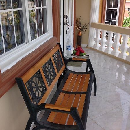 Cazwin Villas Montego Bay Exterior photo